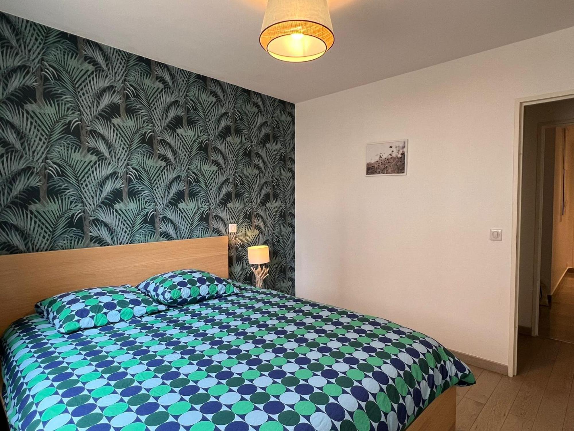 Location 3 Chambres Spacieuses Dans Appartment 2 Mn Rer Bussy Saint Georges Exteriör bild